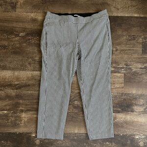 Lane Bryant Black and White Ankle Cropped Pants